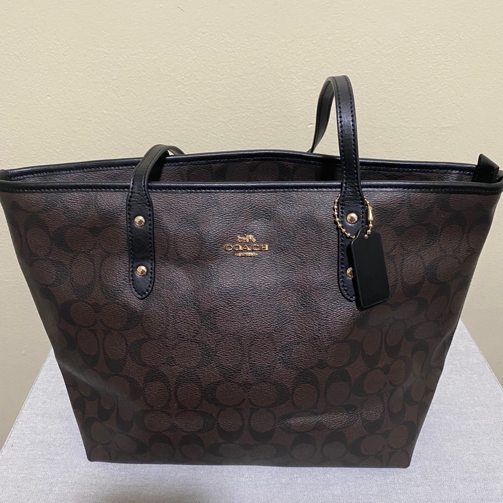 Coach Tote